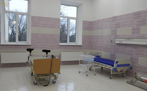 Пологовий зал  Пологового відділення Львівської обласної лікарні photo
